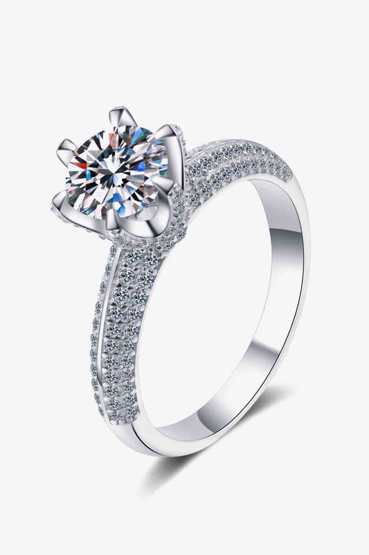 Parisian Round-Cut Engagement Ring (2 Carats)